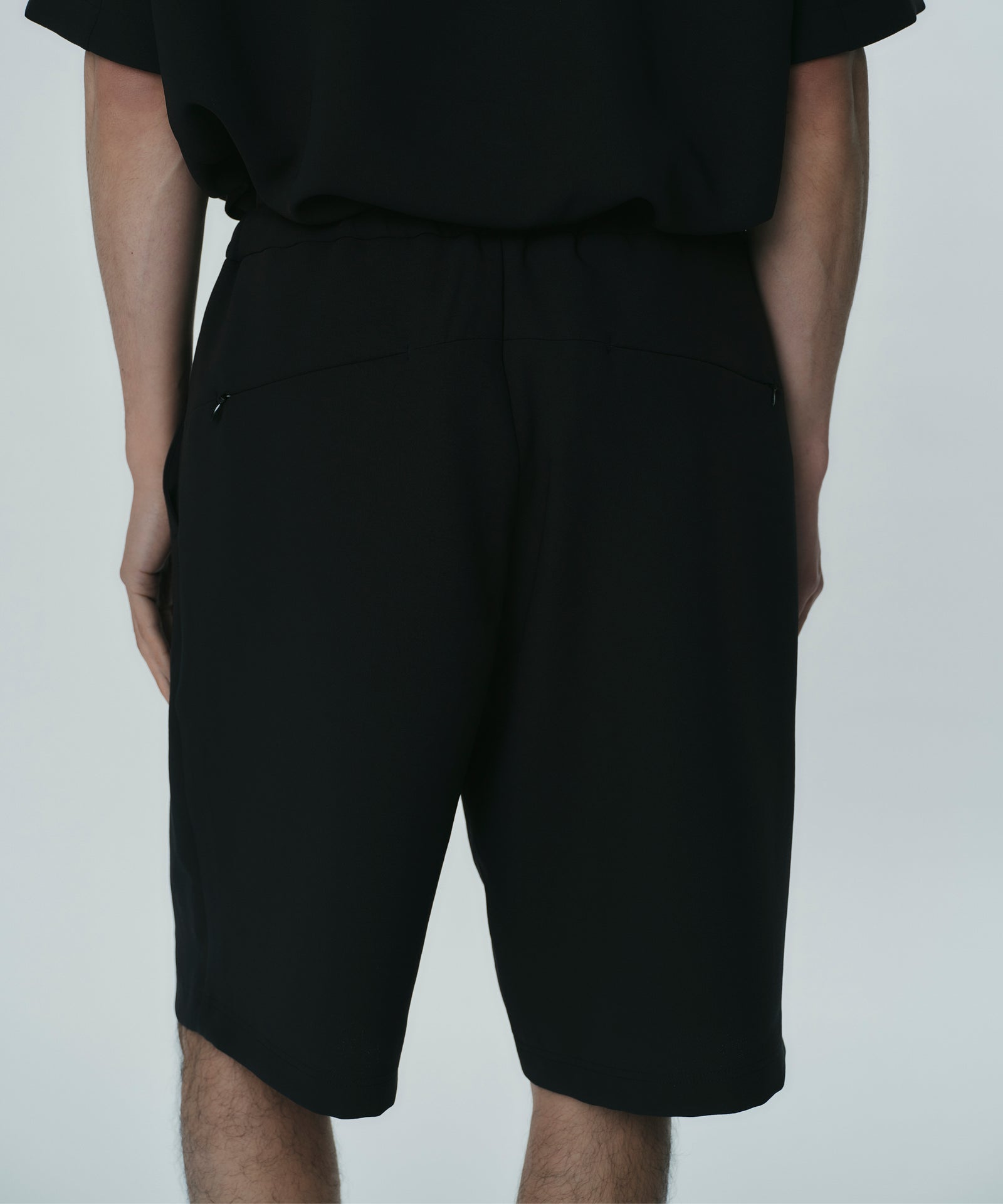 17hours wide pants / Clothes you can wear all day except when you
