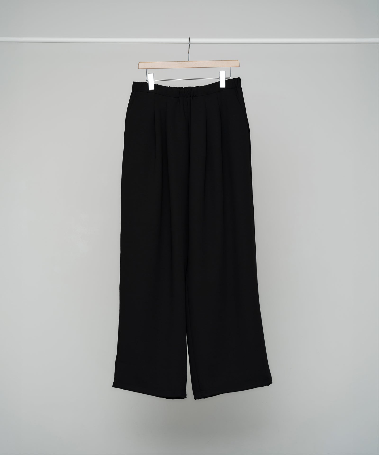 17HOURS MONSTER WIDE PANTS / 寝ている時間以外ずっと着てい