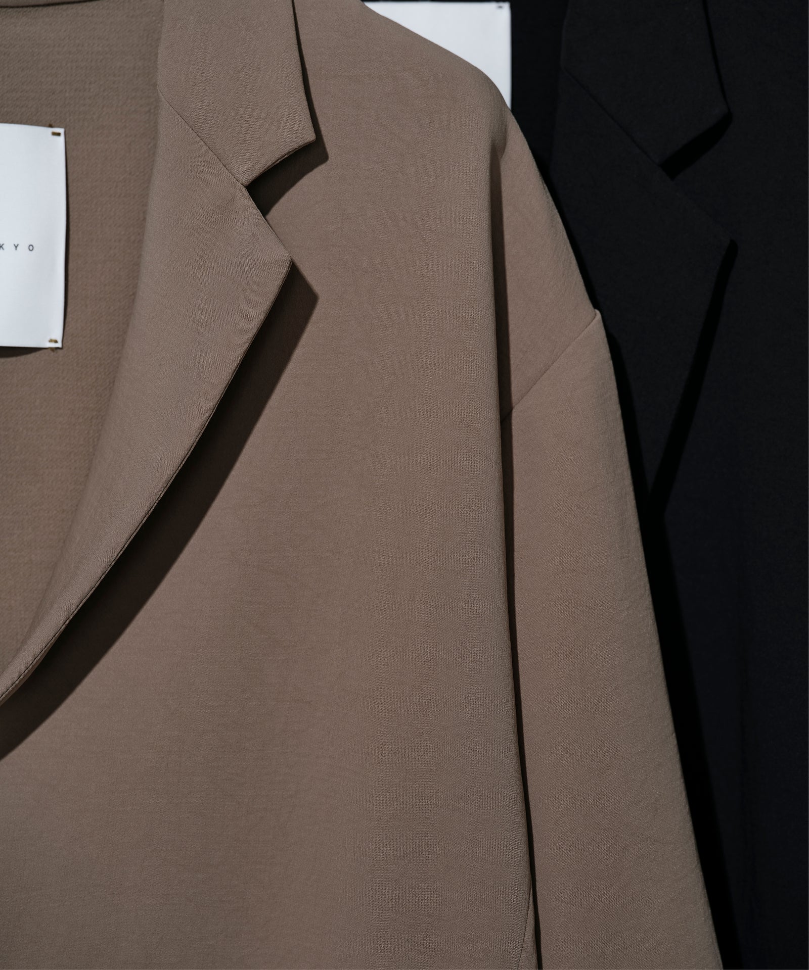 17 hours jacket / Clothes you can wear all day except when you're
