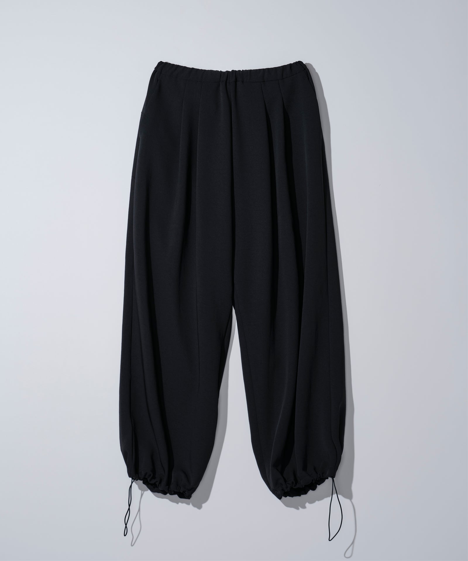 17HOURS MONSTER WIDE PANTS / 寝ている時間以外ずっと着ていられる服