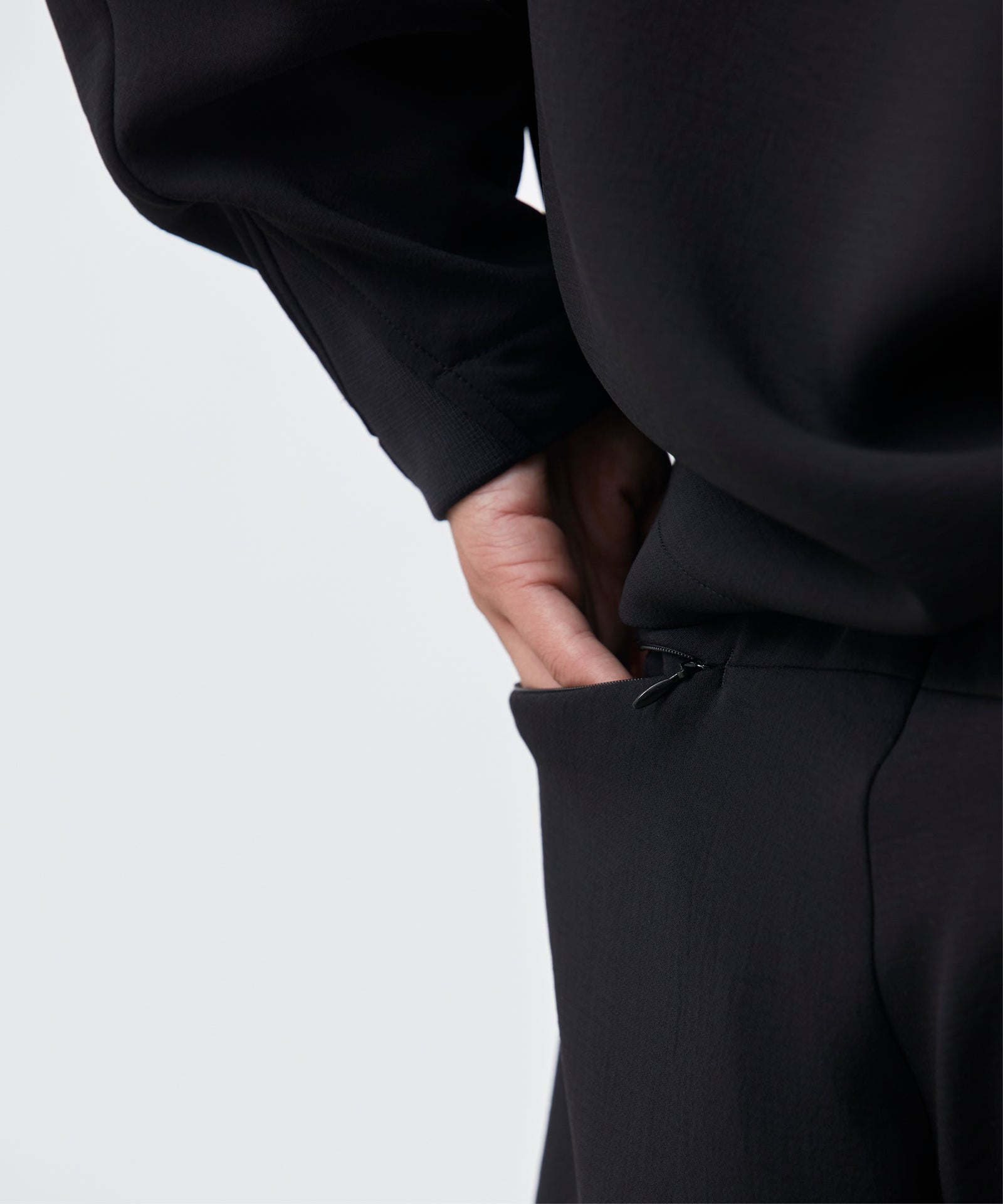 17 hours tapered pants(men) / Clothes you can wear all day